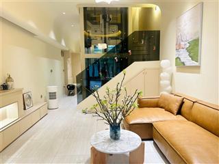 Tôi cần bán cọ xanh 64m2 hoàn thiện 5 tầng full nội thất có thang máy gia 10.8 ty .ht hết 2.5 tỷ