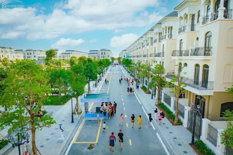 Tôi cần bán 48m² hoàn thiện 2 tầng view vườn hoa giá 6.3 tỷ vin 2 cạnh 29 toà chung cư mik