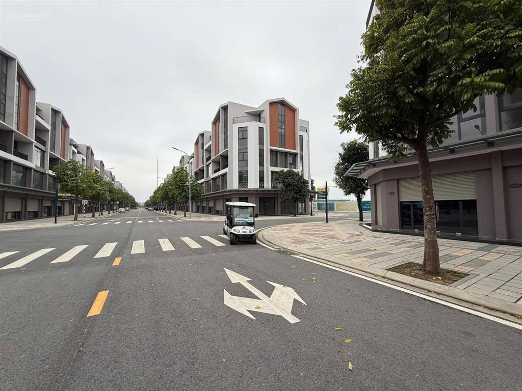 Shophouse pb2 đối diện 35 toà là chung cư 100m2 2 mặt tiền . đường 20m giá nhỉnh 17 tỷ
