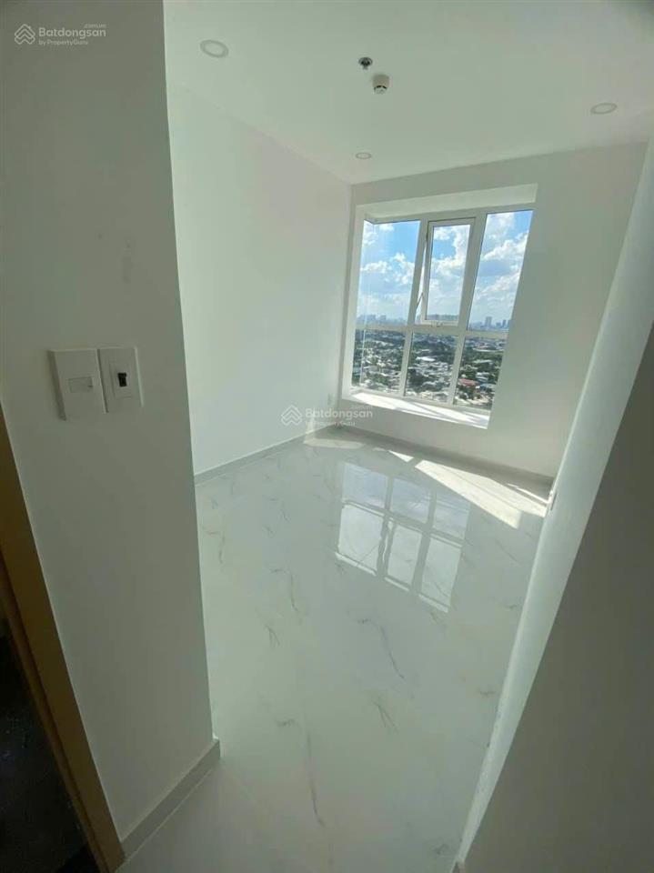Bán nhanh căn 68m2 2pn2wc view tp giá 3,55 tỷ nhà sạch, sẵn hđ thuê 9tr/tháng,  tư vấn 0899 478 ***