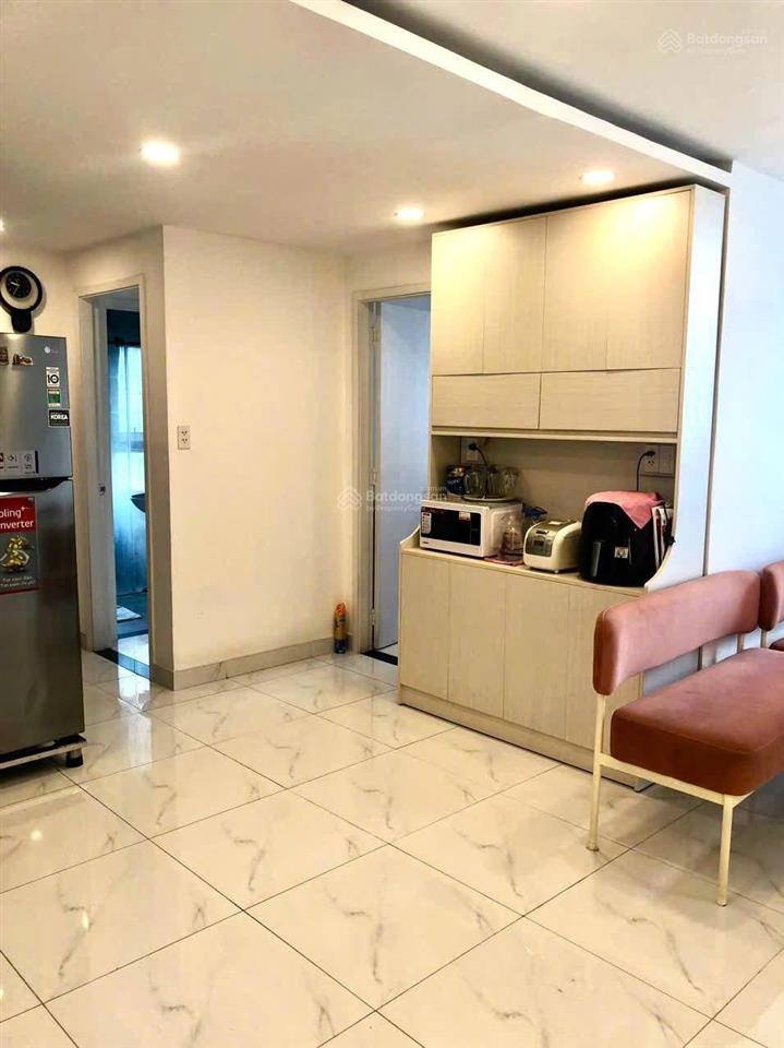 Cần tiền bán căn 68m2 2pn2wc view tp, tầng đẹp đã decor nội thất giá 3,75 tỷ shr