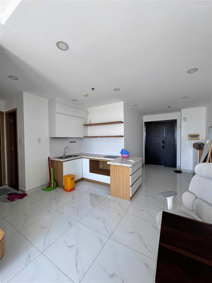 Hot bán nhanh căn 60m2 2pn 2wc view sông giá 3,1 tỷ tặng full nội thất,  0899 478 *** tư vấn