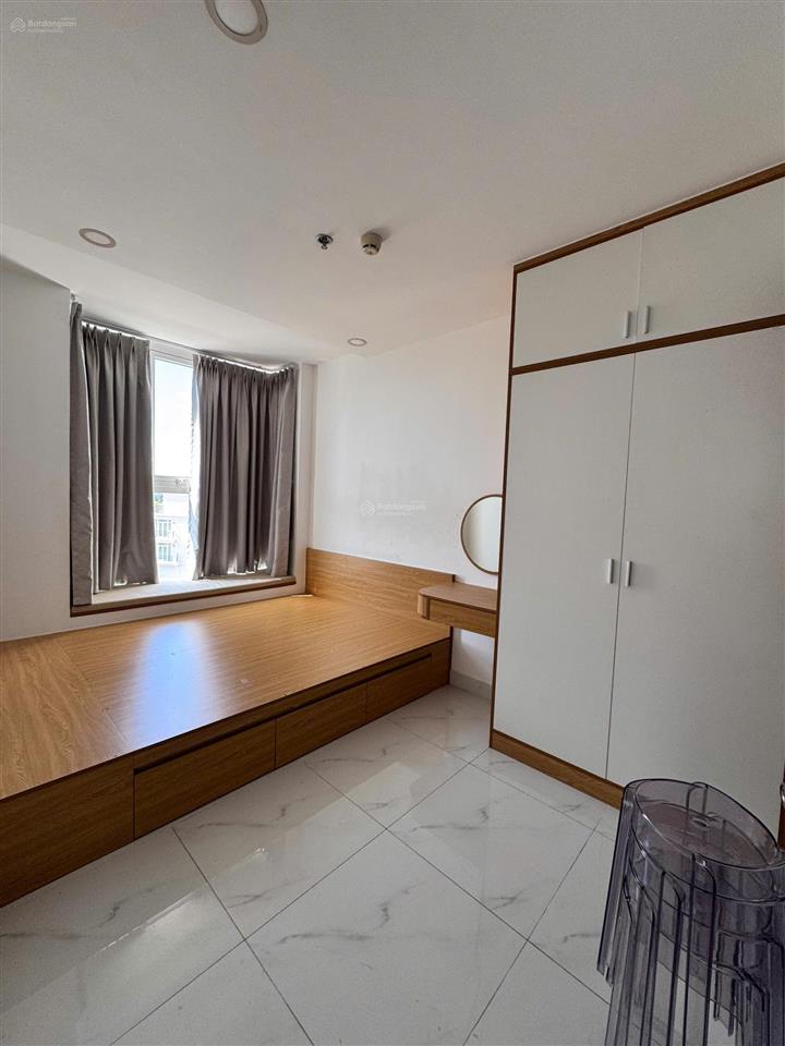 Hot bán nhanh căn 60m2 2pn 2wc view sông giá 3,1 tỷ tặng full nội thất,  0899 478 *** tư vấn
