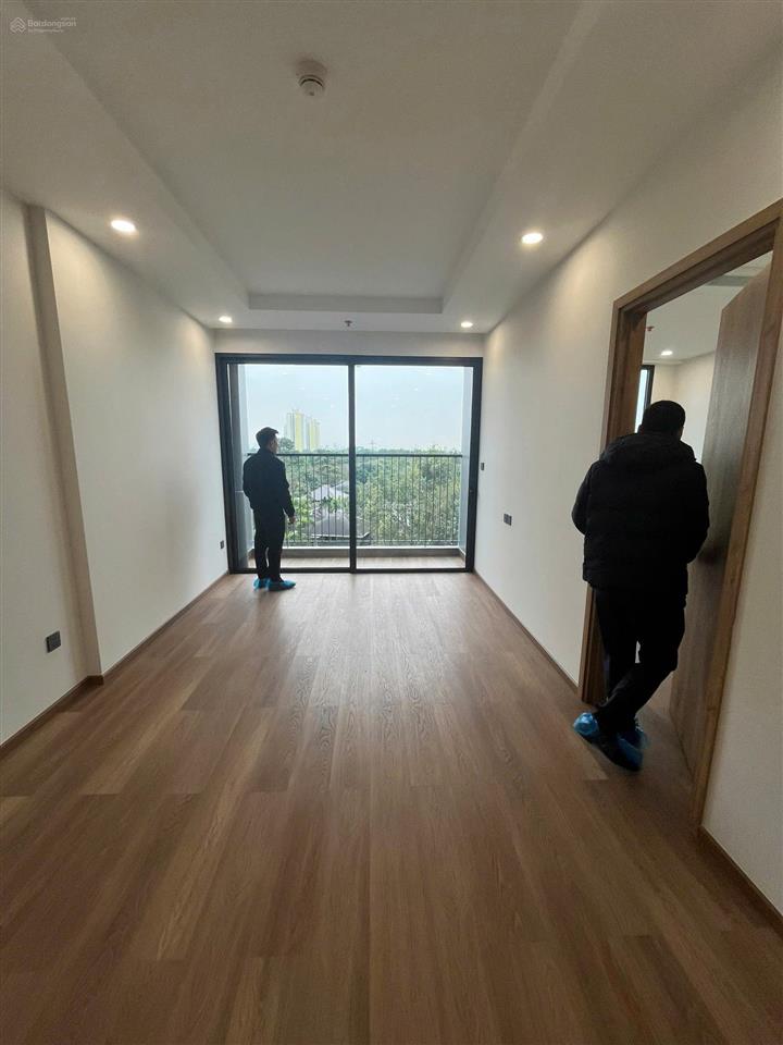 Chính chủ tôi bán căn 2 phòng ngủ 65m2 tầng cao, chuẩn bị bàn giao giá 4,15