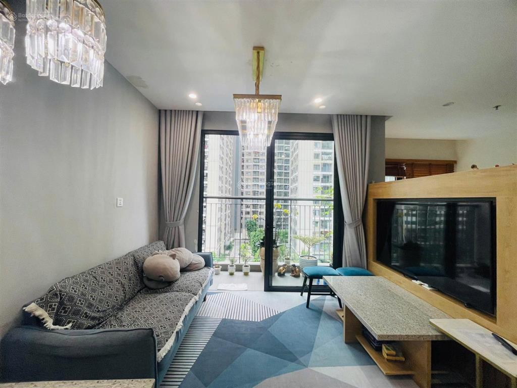 Cần tiền bán gấp căn 2n2vs góc, 63m2 chỉ 3,53 tỷ đầy đủ nội thất tại vinhomes ocean park gia lâm