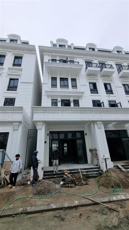 Gỡ ngân hàng! chính chủ cần bán gấp lk 100m2 mt 5m x 5 tầng louis city hoàng mai, giá thỏa thuận