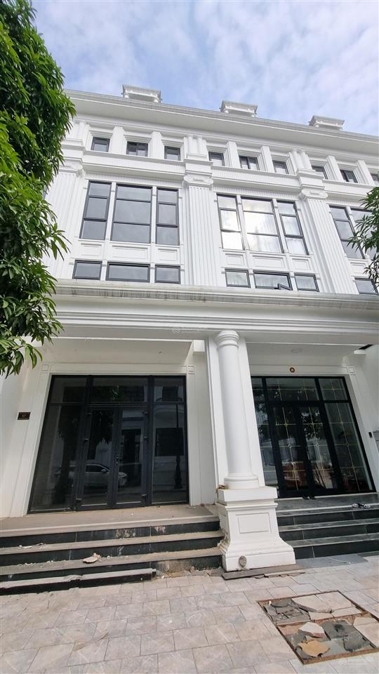 Gỡ ngân hàng! chính chủ cần bán gấp lk 100m2 mt 5m x 5 tầng louis city hoàng mai, giá thỏa thuận