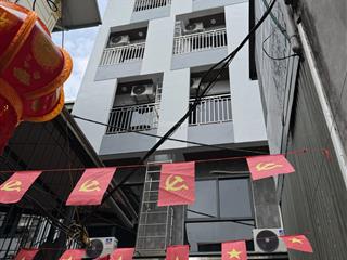 Ccmn khai trương cạnh hồ linh đàm