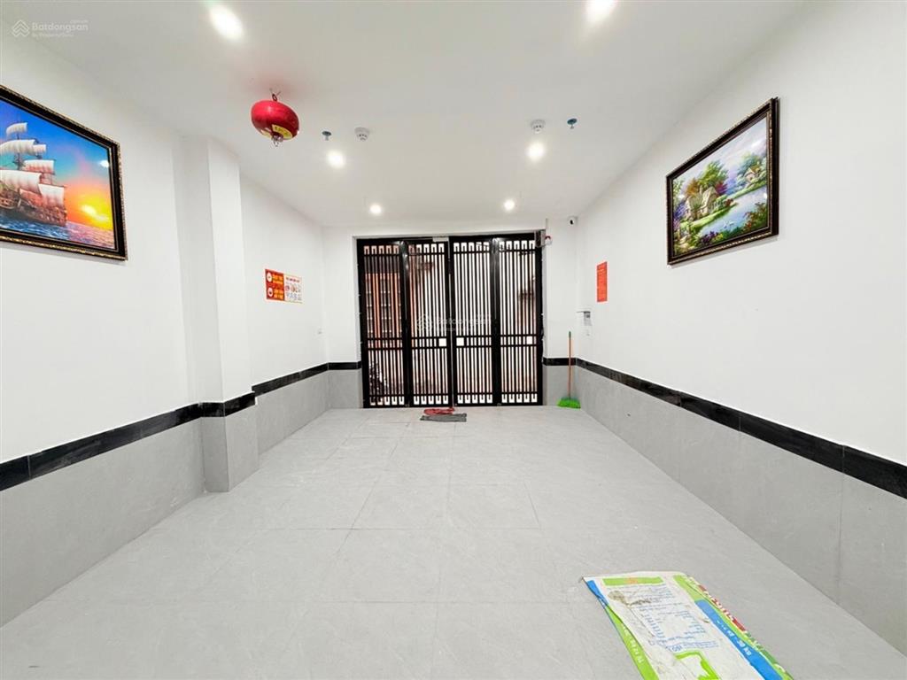Chính chủ bán nhà 242 đường láng 55m 7 tầng thang máy 15 tỷ