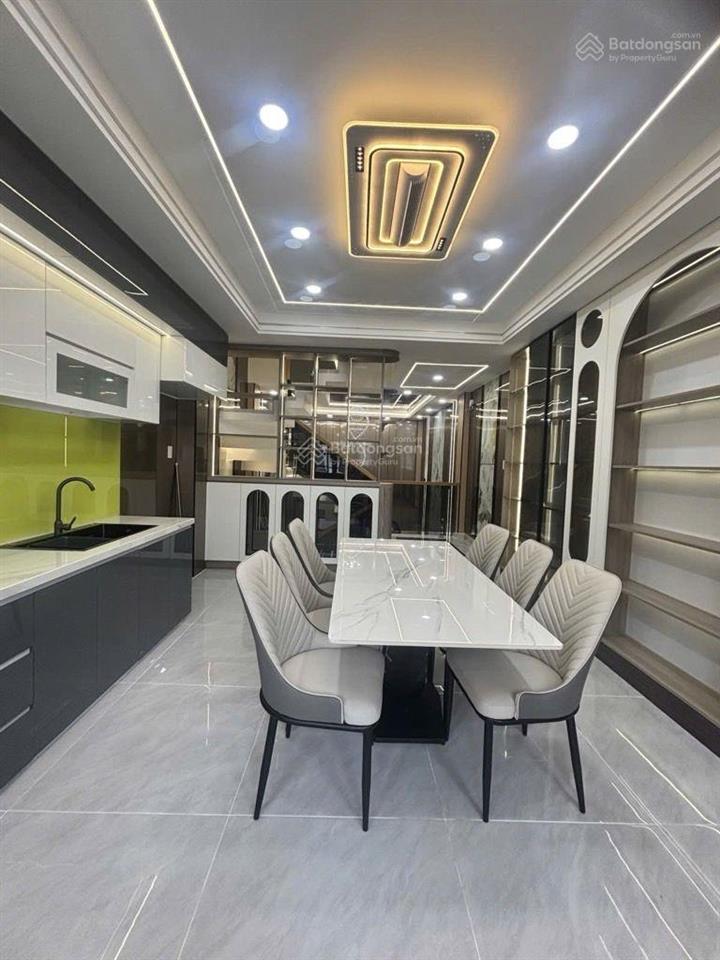 Siêu phẩm nhà đẹp 5 tầng 68 m2, hẻm 8m khu trung tâm lê văn quới, chỉ nhỉnh 8 tỷ