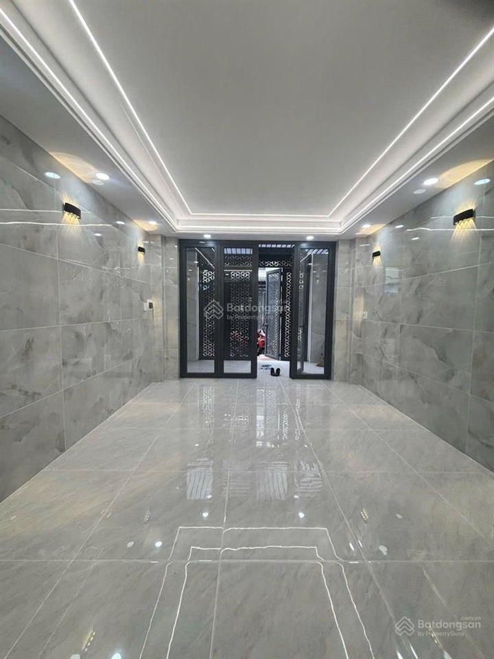 Siêu phẩm nhà đẹp 5 tầng 68 m2, hẻm 8m khu trung tâm lê văn quới, chỉ nhỉnh 8 tỷ