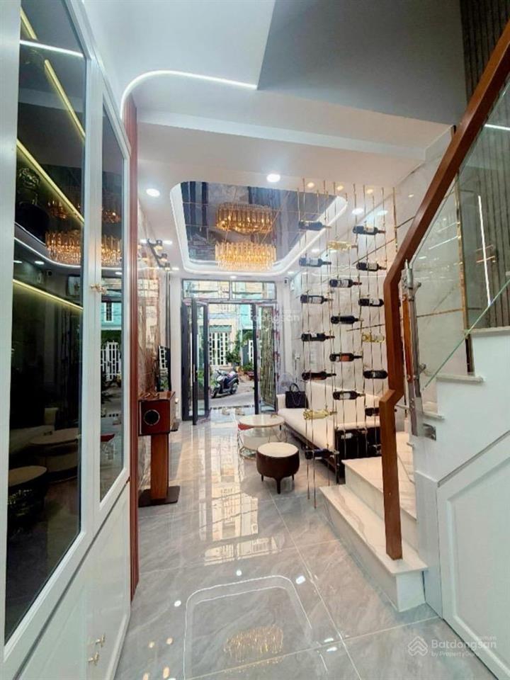 Nhà mới đẹp giá tốt 3 tầng 32 m2, hẻm xe hơi sát mặt tiền tô hiệu, chỉ nhỉnh 5 tỷ