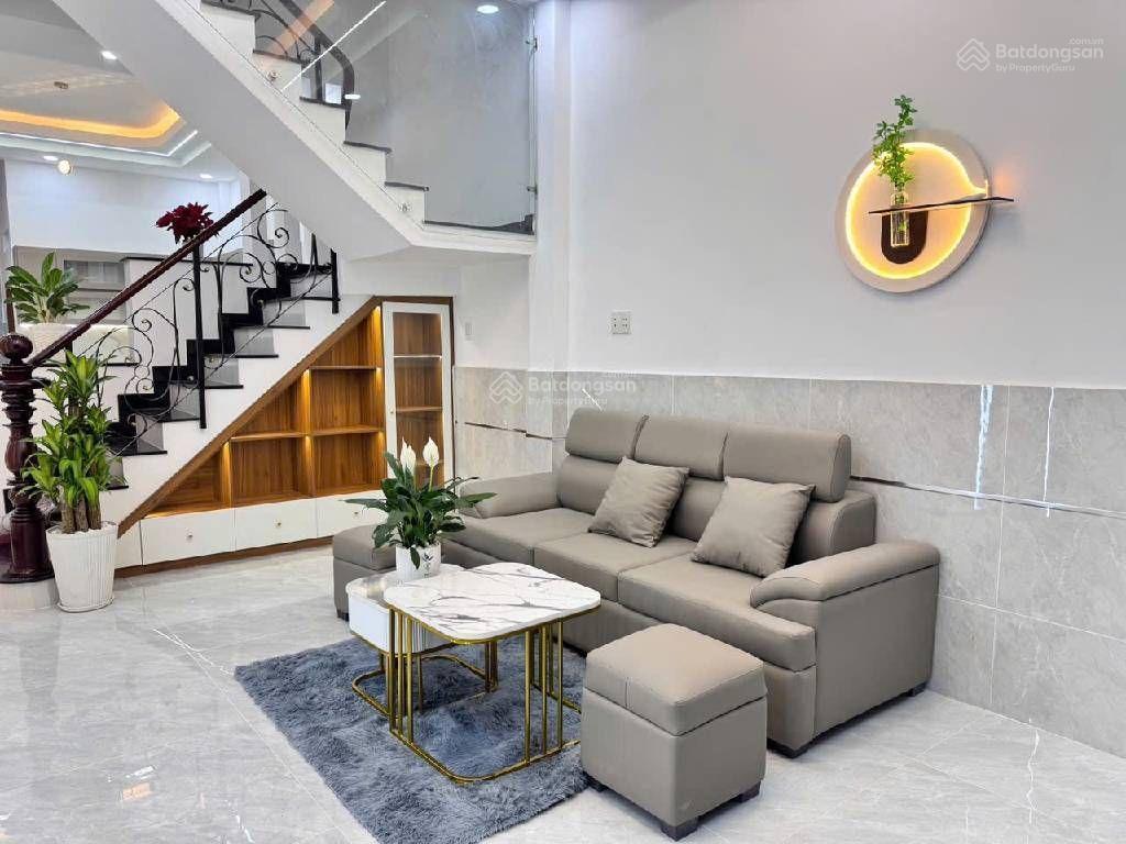 Nhà mới đẹp hết ý  4 tầng 52 m2  sát mặt tiền hương lộ 2  chỉ nhỉnh nhẹ 6 tỷ