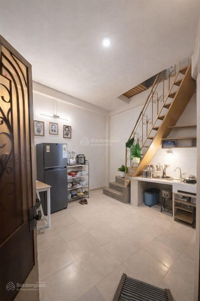 Nhà đẹp 2 tầng  27 m2  ngay mặt tiền đường lớn  5 ra aeon bình tân  chỉ nhỉnh 2 tỷ