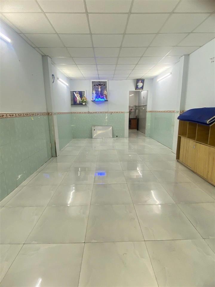 2 tầng hẻm xe hơi  48 m2  ngay sát khu tên lửa  giá chỉ nhỉnh nhẹ 4 tỷ