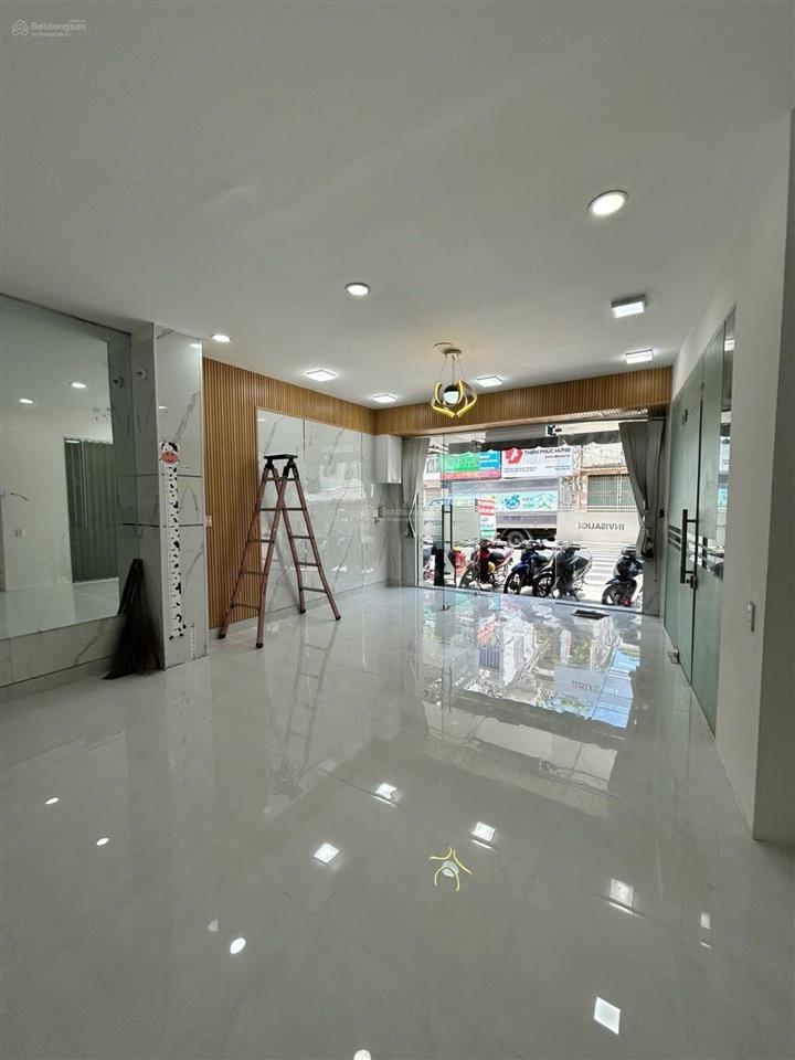 Mặt tiền kinh doanh đỉnh lạc long quân  40 m2 4 tầng  chỉ nhỉnh nhẹ 8 tỷ