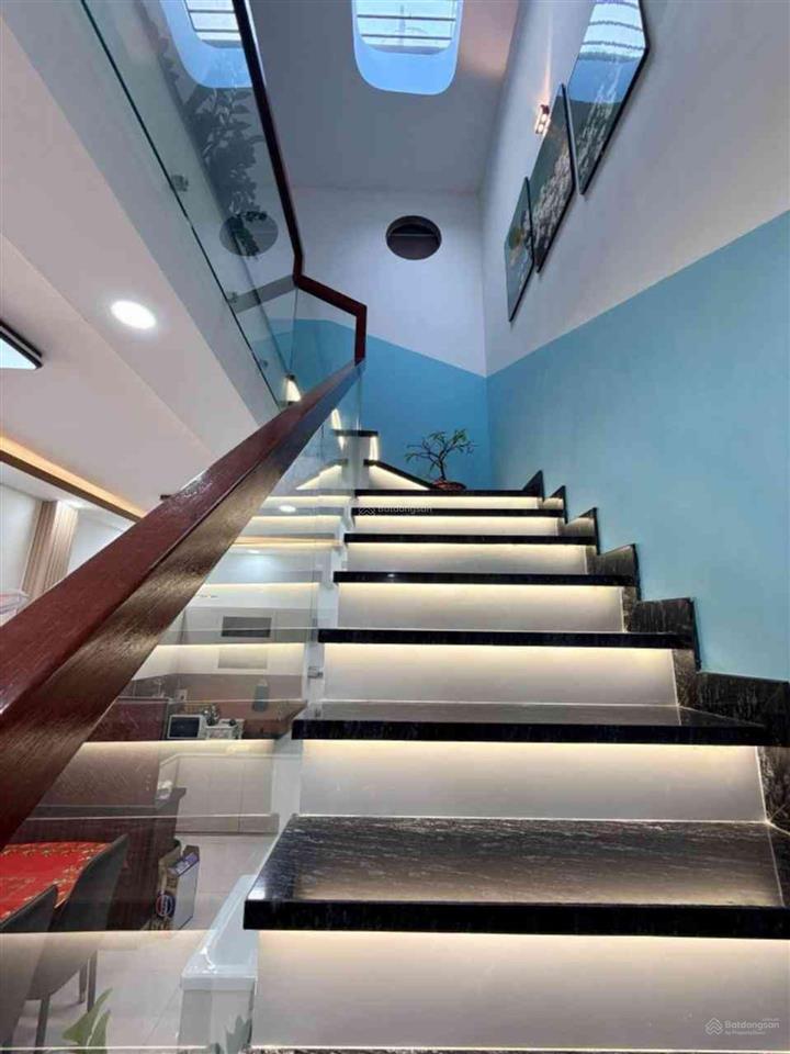 Nhà mới đẹp mê ly  2 tầng 3.8 x 17  xe hơi đỗ cửa sát gò dầu  giá sốc chỉ nhỉnh nhẹ 6 tỷ