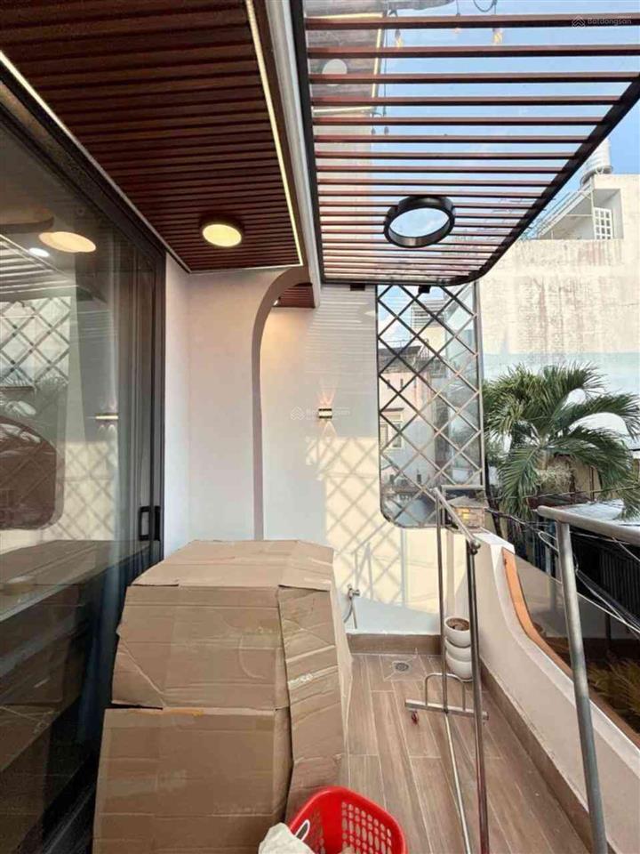 Nhà mới đẹp mê ly  2 tầng 3.8 x 17  xe hơi đỗ cửa sát gò dầu  giá sốc chỉ nhỉnh nhẹ 6 tỷ