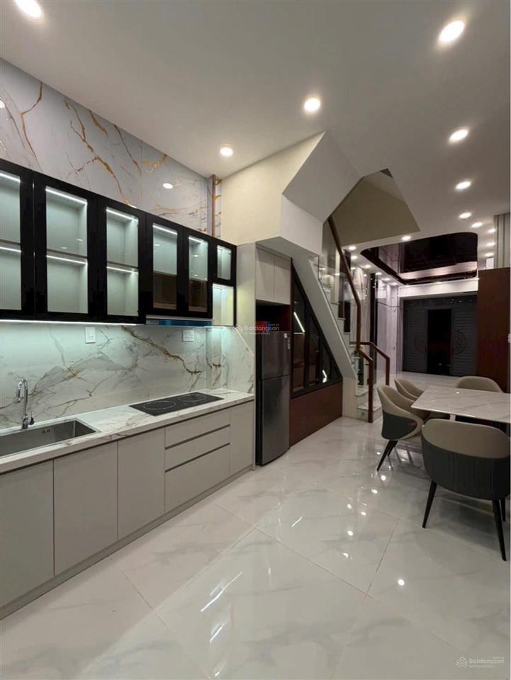 Nhà đẹp vị trí đẹp trung tâm q6  42 m2 5 tầng full nội thất  xe hơi đỗ cửa  chỉ nhỉnh 7 tỷ