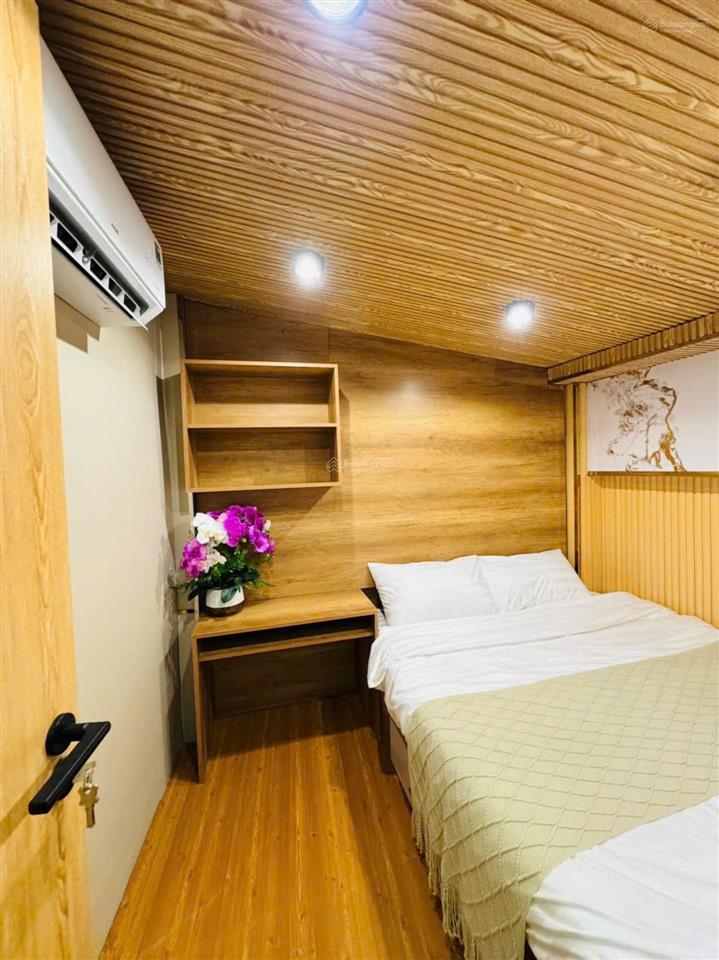 Siêu phẩm mặt tiền 2 tầng hxh thông lạc long quân  nhà mới đẹp  full nội thất xịn sò  chỉ 5 tỷ