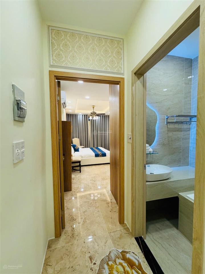 Siêu phẩm mặt tiền 2 tầng hxh thông lạc long quân  nhà mới đẹp  full nội thất xịn sò  chỉ 5 tỷ