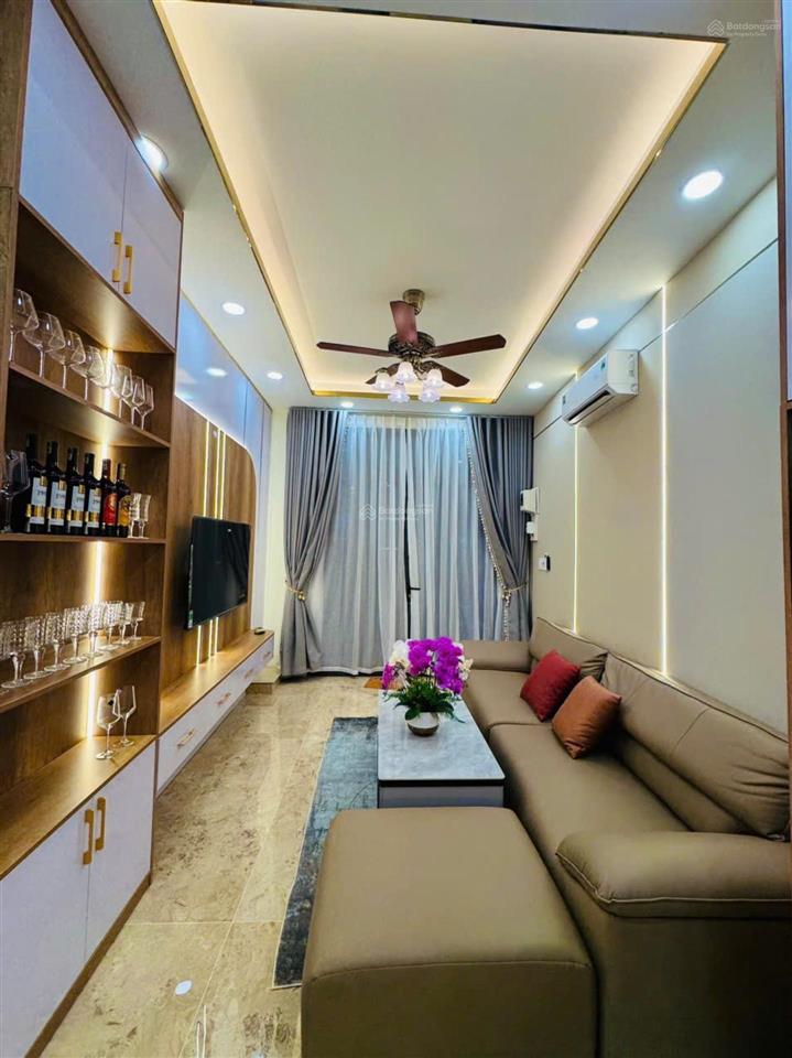 Siêu phẩm mặt tiền 2 tầng hxh thông lạc long quân  nhà mới đẹp  full nội thất xịn sò  chỉ 5 tỷ
