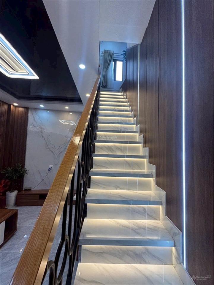 Nhà đẹp 3 tầng nở hậu bà hom  31 m2 full nội thất  chỉ nhỉnh nhẹ 5 tỷ