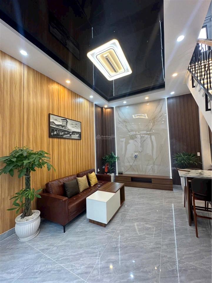 Nhà đẹp 3 tầng nở hậu bà hom  31 m2 full nội thất  chỉ nhỉnh nhẹ 5 tỷ