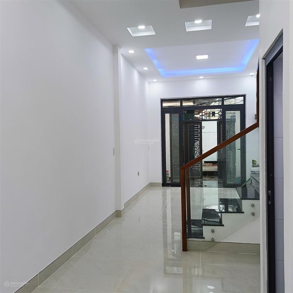 Nhà đẹp giá tốt âu cơ  2 tầng 50 m2  chỉ nhỉnh nhẹ 7 tỷ