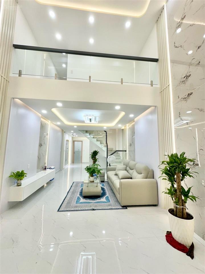 Nhà đẹp hết ý  2 tầng 61 m2  khu sầm uất lũy bán bích  thoại ngọc hầu  giá chỉ nhỉnh 6 tỷ
