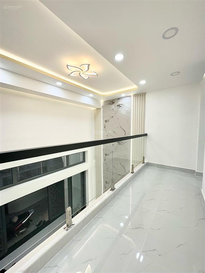 Nhà đẹp hết ý  2 tầng 61 m2  khu sầm uất lũy bán bích  thoại ngọc hầu  giá chỉ nhỉnh 6 tỷ