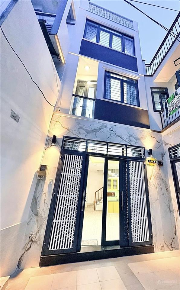 Mặt tiền 2 tầng hxh sát lạc long quân  nhà đẹp tâm huyết full nội thất cao cấp  chỉ nhỉnh 5 tỷ
