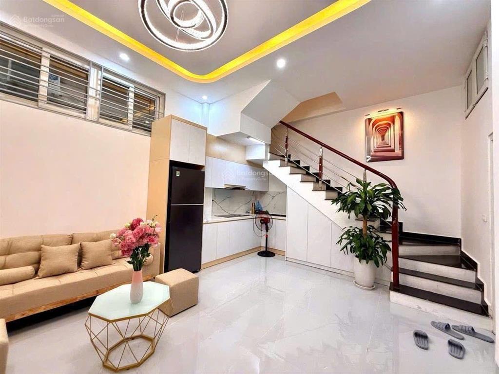 Hiếm! bán nhà yên hòa, cầu giấy  sát phố  ô tô  kinh doanh  dt 36m2  4tầng  mt 5m. nhỉnh 7 tỷ
