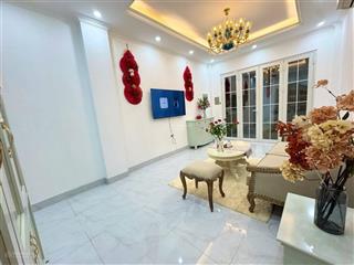 Siêu hiếm ! chỉ 9,4tỷ  sát ôtô ngõ 68 cầu giấy 41m2  5 tầng 3 ngủ  full nội thất đẹp ở ngay