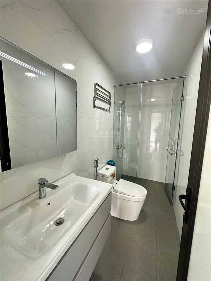 Chỉ 8.6 tỷ  cầu giấy  41 m2 5 tầng  full nội thất  sát phố  kinh doanh