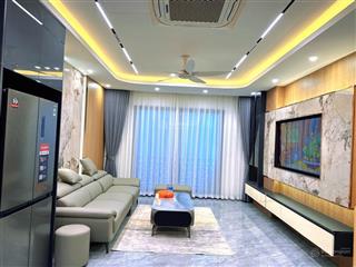 Chỉ 9,5 tỷ  40m2 5 tầng ôtô đỗ cửa full nội thất xịn  phố hoa bằng  cầu giấy sổ đỏ chính chủ.