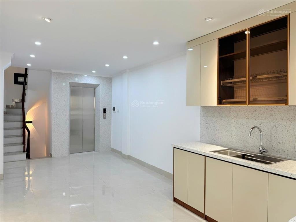 Xuân thủy, cầu giấy  45m²  5 tầng  chỉ 8,5 tỷ  lô góc  kinh doanh  full nội thất  ở ngay