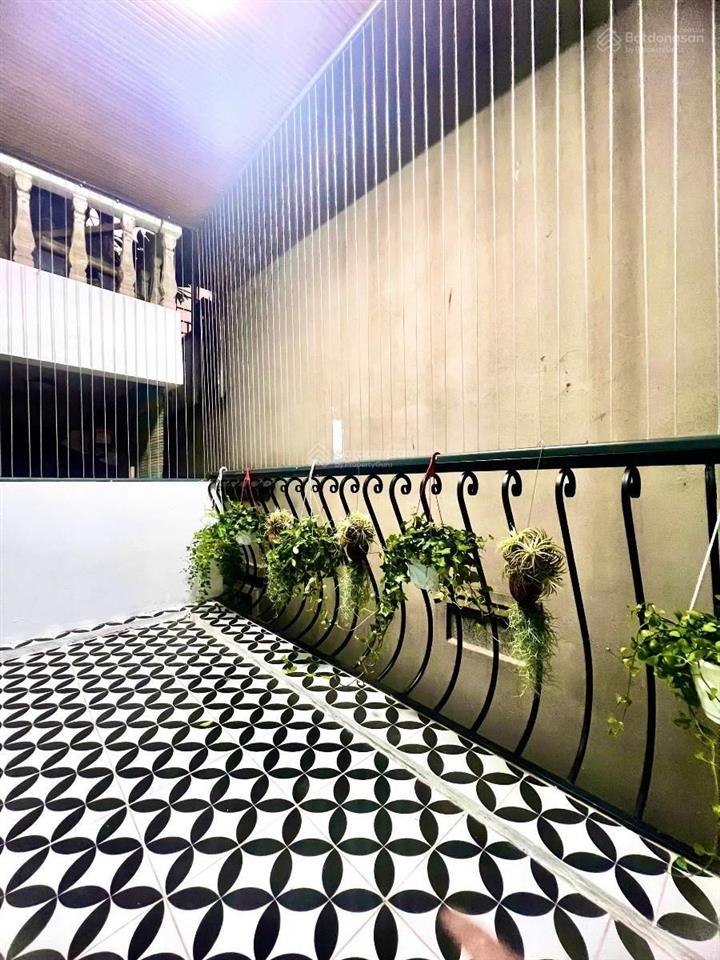 Xuân thủy  45m2 5tầng  8 tỷ  full nội thất gần ôtô kinh doanh đỉnh ở ngay
