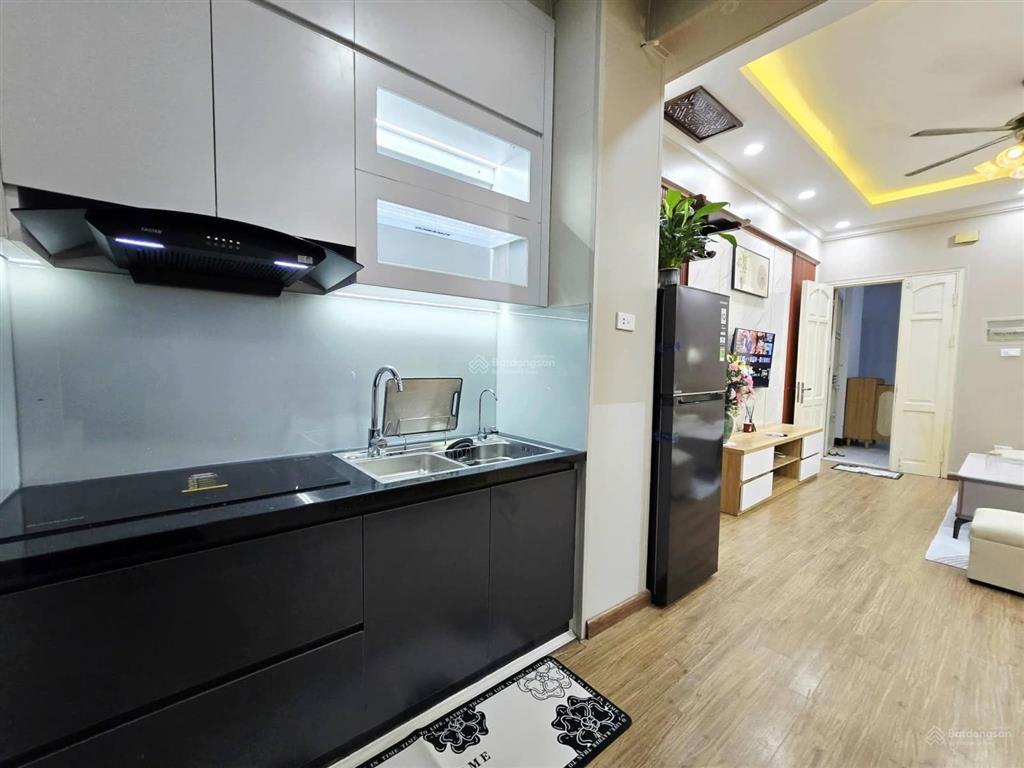Rất hiếm  6,75 tỷ cầu giấy  35m2  5 tầng  lô góc  full nội thất  gần phố  ở ngay