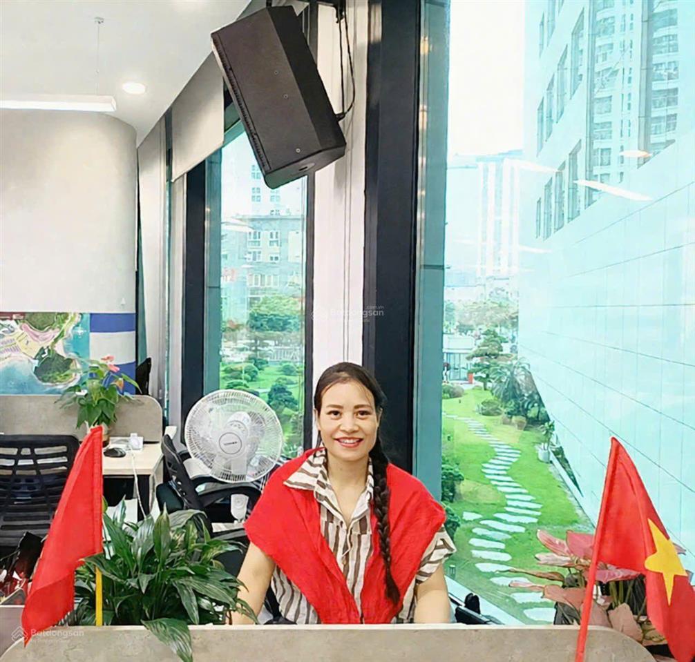 Cầu giấy  8,5 tỷ phân lô ô tô  kinh doanh  full nội thất  ở ngay