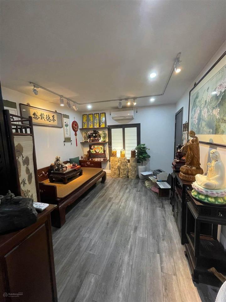 8,5 tỷ  38 m2  phân lô cầu giấy  ô tô tránh  full nội thất  nhà đẹp ở ngay