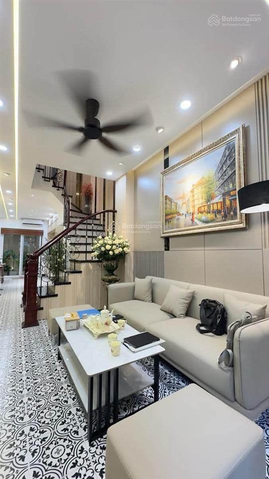 50m2 7 tầng thang máy 15,5 tỷ tại cầu giấy, hà nội  chính chủ, pháp lý chuẩn ss giao dịch ngay