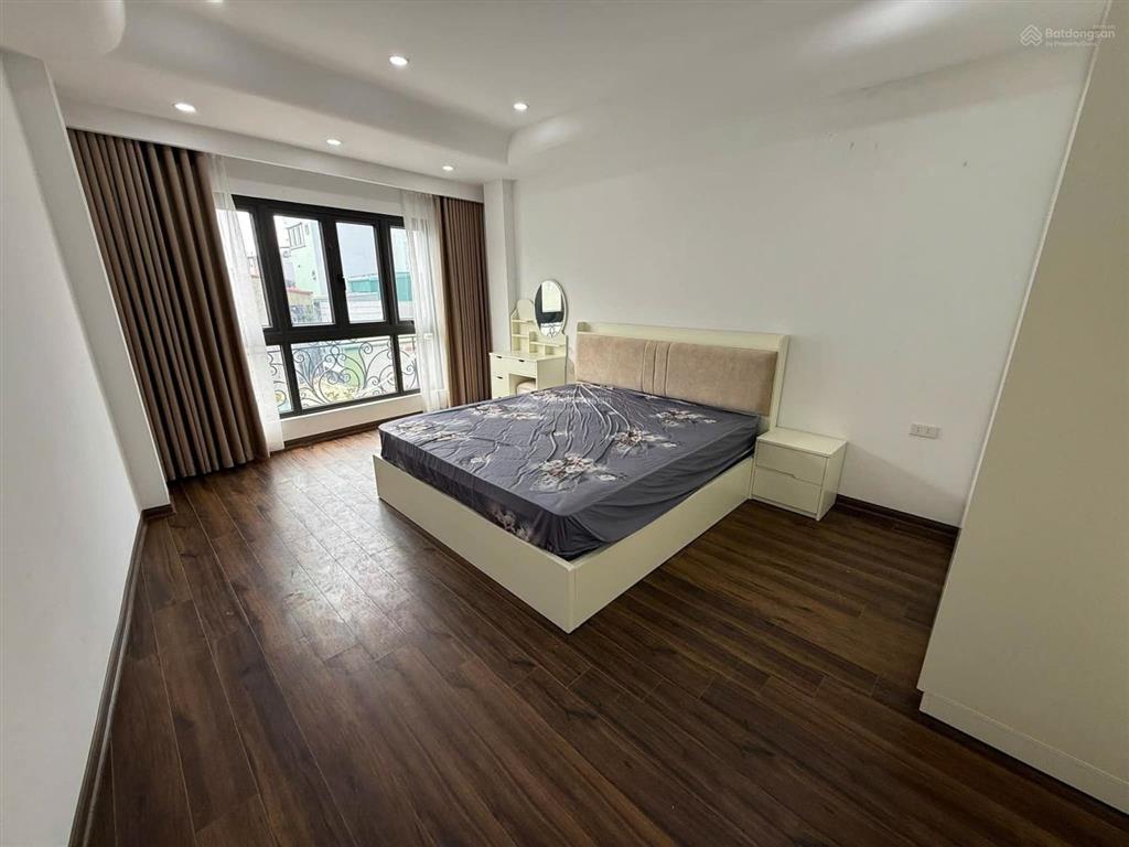 Cầu giấy căn hộ 150m2 7 tầng 1 hầm đang khai thác 3 tỷ 1 năm full nội thấtở ngay 58,9 tỷ