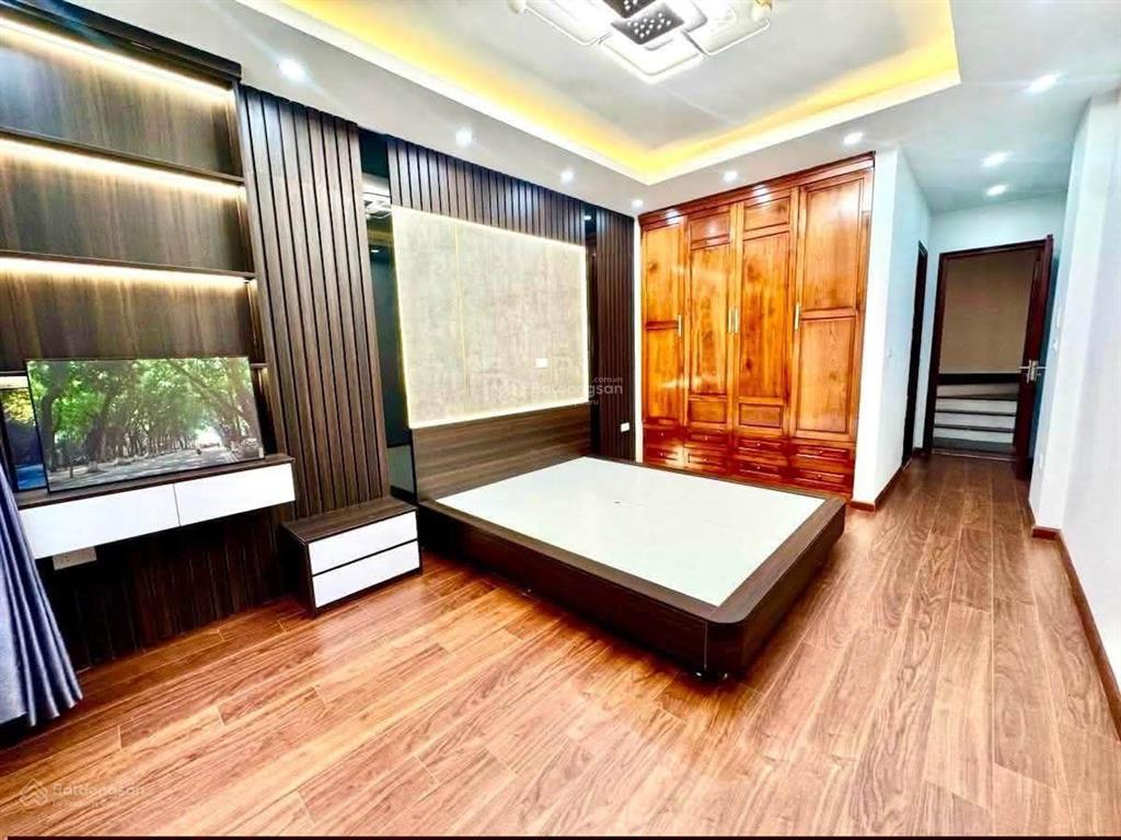 Phân lô cầu giấy 15 tỷ  45m2  5 tầng  thang máy  ô tô  kinh doanh  full nội thất  ở ngay