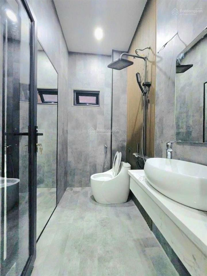 Hiếm 8,5 tỷ  phân lô ô tô  kinh doanh  tt cầu giấy  full nội thấtở ngay