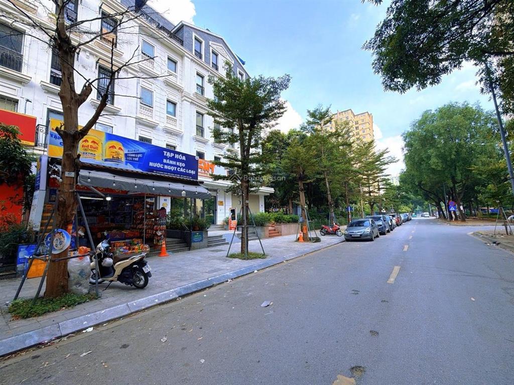 63,8 tỷ  120m2  cầu giấy mặt phố  ô tô tránh vỉa hè  kinh doanh  khai thác đỉnh