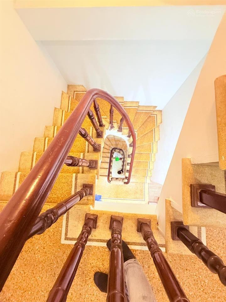 7,95 tỷ tt cầu giấy 47m2  gần ô tô  kinh doanh  gặp trực tiếp chính chủ thương lượng