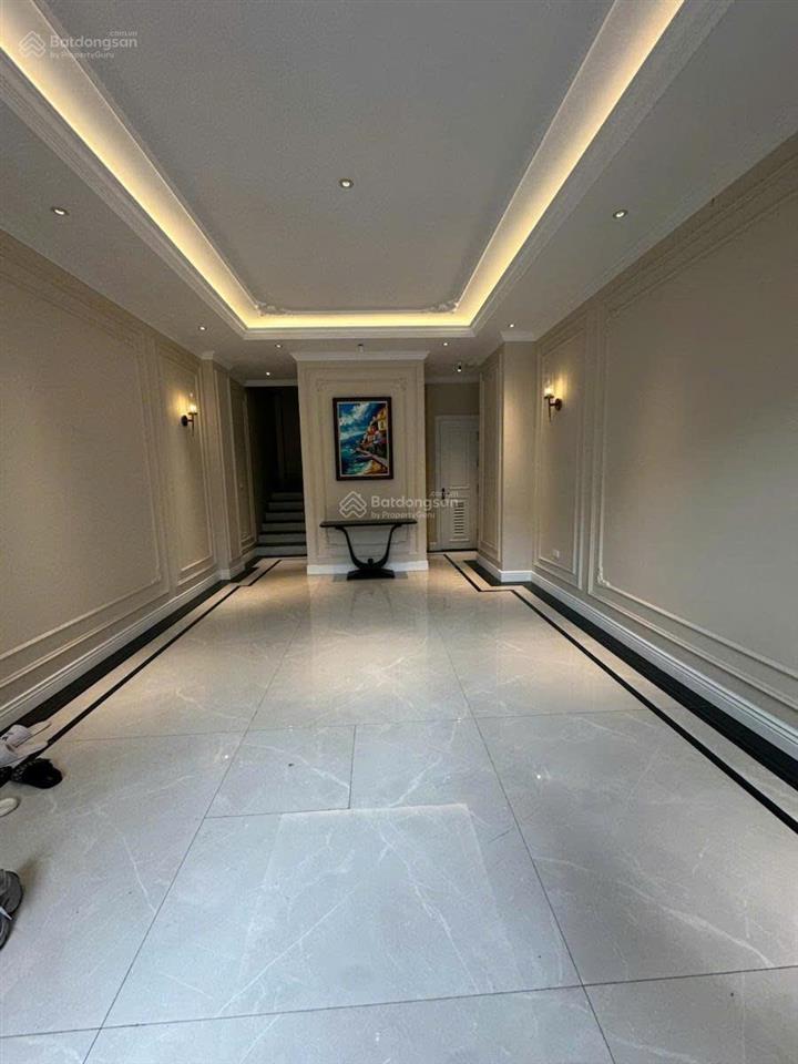 Món hời nhà riêng đông ngạc giá 30 triệu/m2 cả đất và nhà 6 tầng  thang máy.  0978 996 ***