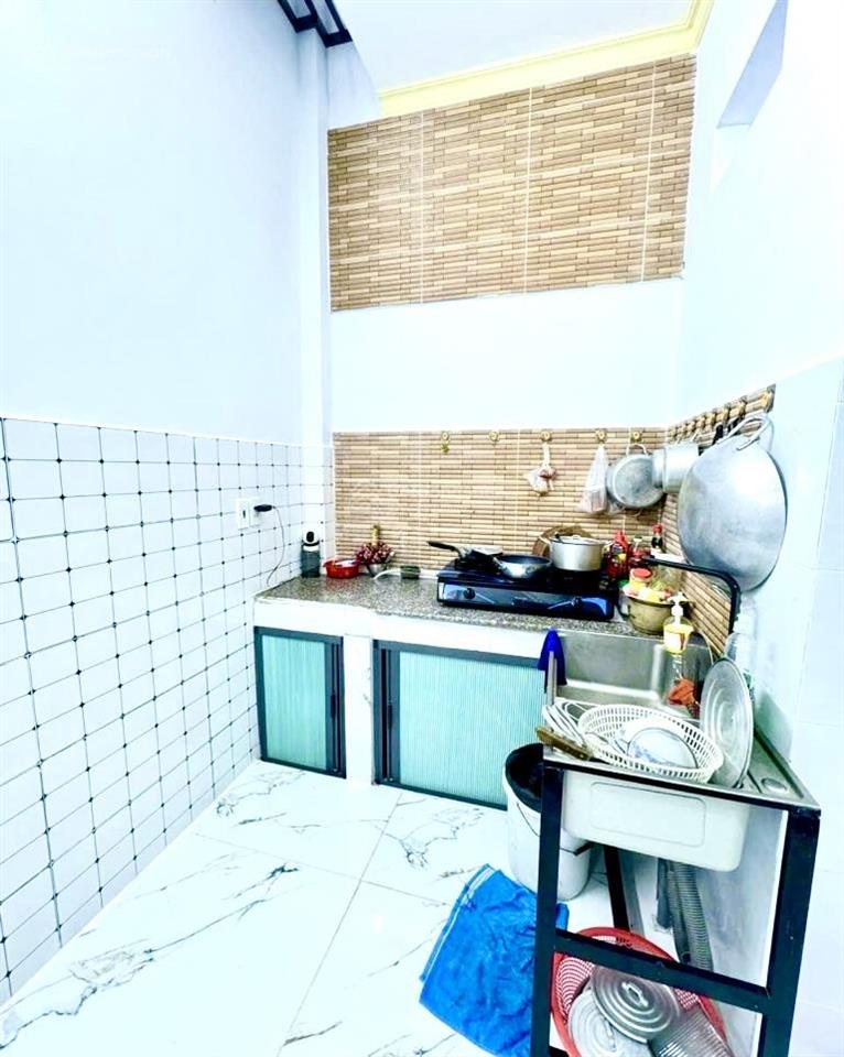 Nhà đẹp 2 tầng  cách mặt tiền tân kỳ tân quý vài bước chân  giá 4,65 tỷ