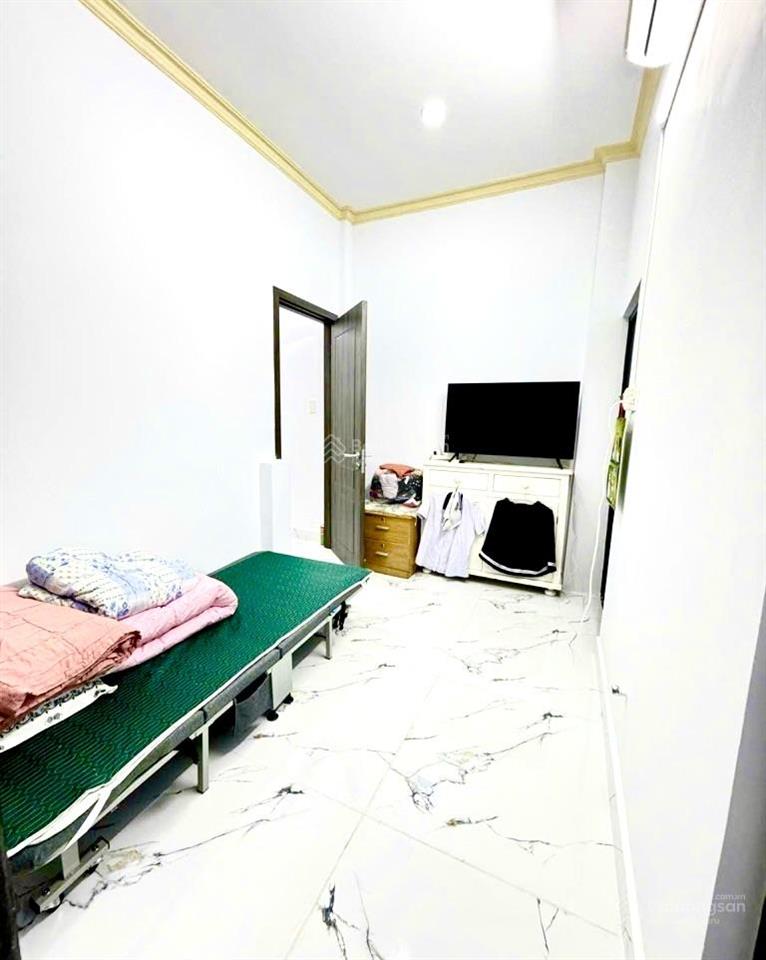 Nhà đẹp 2 tầng  cách mặt tiền tân kỳ tân quý vài bước chân  giá 4,65 tỷ